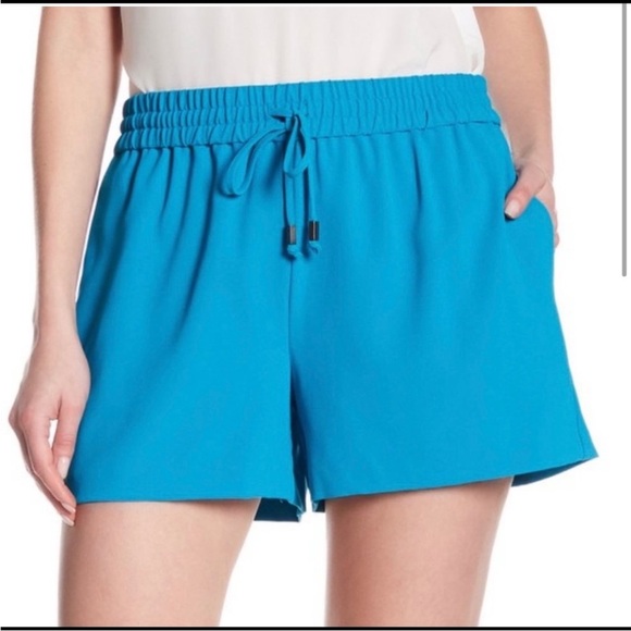 Alice + Olivia Elastic Waist Shorts - Picture 1 of 3